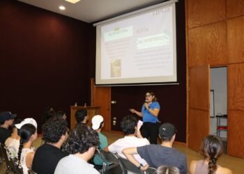 Concientizan a estudiantes de la UACH sobre el delito de Sumisión Química