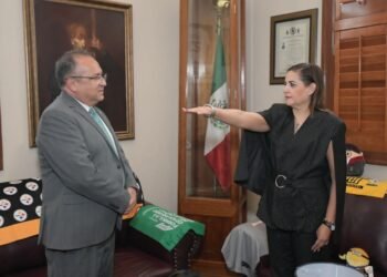 Rinde protesta la nueva directora de Planeación y Desarrollo Institucional de la UACH