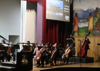 Celebra la OSUACH concierto «Viva México, Viva Chihuahua, Viva la UACH»