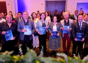 Presenta rectora de la UPNECH Graciela Velo segundo informe de actividades