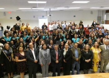 Concluyen 41 docentes posgrado en el Centro de Investigación y Docencia