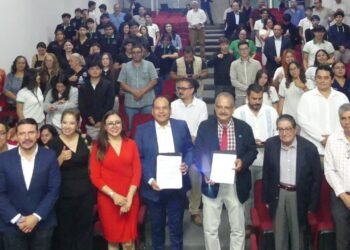 Firma Conalep convenios de colaboración con Cocentro y Canaco