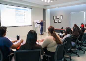 Realizan UPCH y Colegio de Ingenieros Industriales el Primer Congreso de Ergonomía