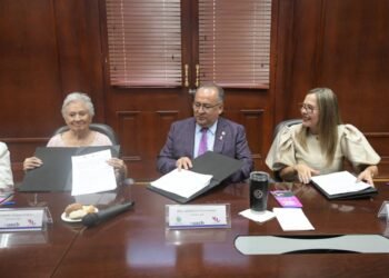 Firma la UACH alianza con Mujeres por México en Chihuahua A.C.