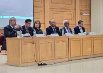 Presenta maestro de la UACH libro «Repensar el 85», obra que rescata el movimiento universitario