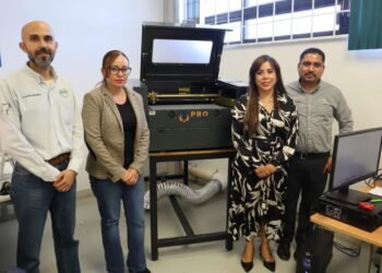 Fortalece UT Parral laboratorio de Mercadotecnia con nuevo equipamiento especializado