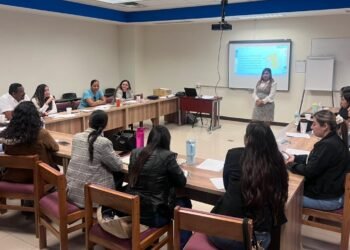Fortalece SEyD capacitación de docentes de Educación Inicial  con taller sobre prácticas de crianza
