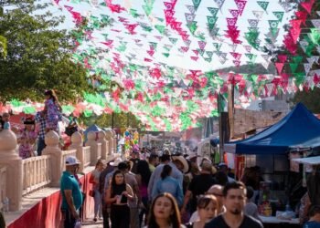 Inicia el Bat Weekend en Santa Eulalia con tradicional callejoneada, buscan promover al murciélago