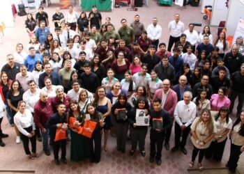 Impulsan SEyD y CIMAV innovación y tecnología en estudiantes a través de feria