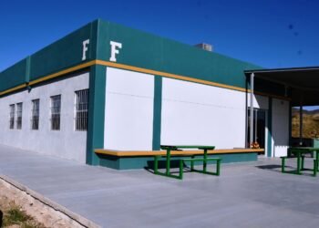 Inauguran cafetería y estacionamiento en UT de Parral con inversión superior a los 9 millones