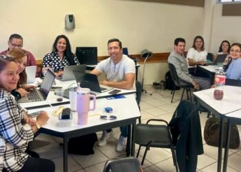 Fortalecen docentes de Secundaria su práctica profesional a través de la intervención formativa