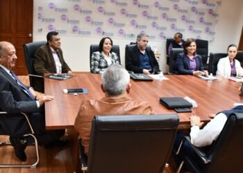 Busca Estado fortalecer a instituciones formadoras y actualizadoras de docentes