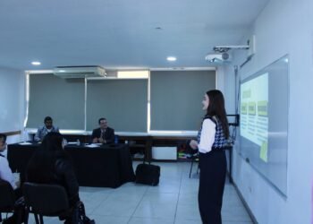 Realiza IByCENECH su primer coloquio con estudiantes de séptimo semestre