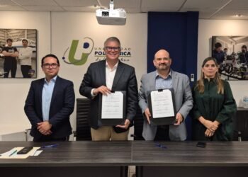Universidad Politécnica y Cooperación Educativa otorgarán becas del 100 por ciento a alumnos con buen rendimiento
