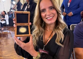 Condecoran a docentes del Cobach en primer encuentro nacional del reconocimiento a la práctica educativa 2025