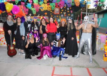 Reconoce regidora de educación labor inclusiva de primaria “24 de Febrero” por implementar lenguaje de señas