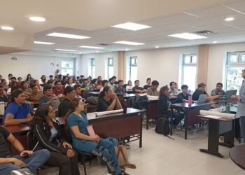 Firma Facultad de Ingeniería convenio con Personal Academy para la formación estudiantil y docente