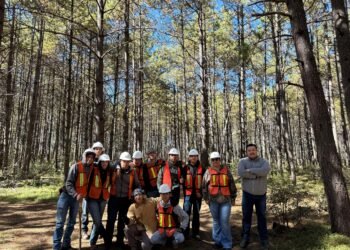 Estudiantes de la FCAyF-UACH realizan visita al Instituto Tecnológico de El Salto