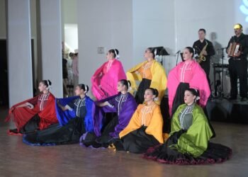 Celebró la UACH 59.º aniversario de la Compañía de Danza Folklórica