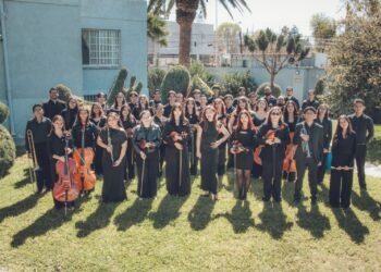 Invita Cobach al concierto navideño “Postales de Invierno”, con dirección de Melodía Gaytán