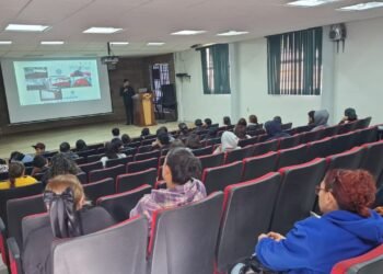 Conalep beneficia a más de 13 mil personas en el semestre con el programa «Escuela para Madres y Padres»