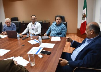 Analiza SEyD avance de proyectos prioritarios en el sector educativo en reunión de trabajo