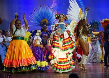 Participan estudiantes de la UT Paquimé en congreso internacional de danza en Costa Rica