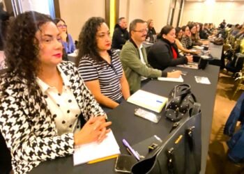 Concluyen 90 docentes de la UTCJ curso de Inteligencia Artificial, para fortalecer competencias