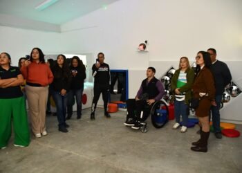 Benefician a estudiantes con discapacidad de Jiménez  con aula multisensorial en el CAM 9