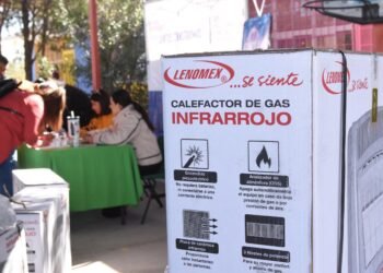 Concluye Estado entrega de calefactores a escuelas de Ciudad Juárez