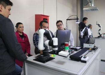 Avanza UTCH en innovación con nuevo laboratorio de robótica, inteligencia artificial y automatización