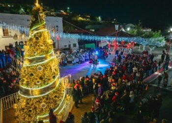 Más de mil personas acudieron al festival navideño en Aquiles Serdán, gran ambiente familiar