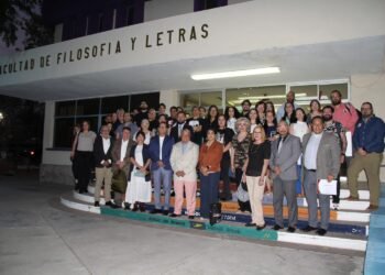 Reacreditó la FFyL de la UACH tres programas de humanidades