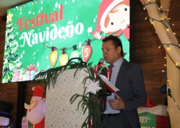 Realizan festival navideño 2025 de Primarias  y secundarias estatales de Ciudad Juárez