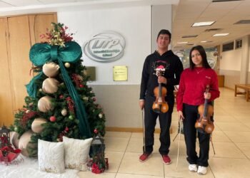 Estudiantes de la UT Parral cierran el cuatrimestre  con interpretación de villancicos