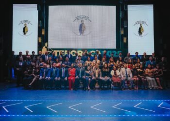 Vivieron deportistas universitarios noche espectacular, reciben estatuilla de bronce del Premio Teporaca