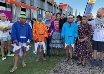 Guachochi atrae la atención en la feria internacional FITUR Madrid con su identidad rarámuri