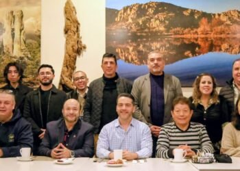 Estrechan lazos de amistad entre Juan Abdo y los Cronistas ‘Pancho Cano’ para este 2026