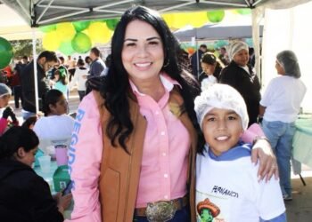 Myrna Monge llama a preservar la salud ante el regreso a clases y destaca programas educativos municipales