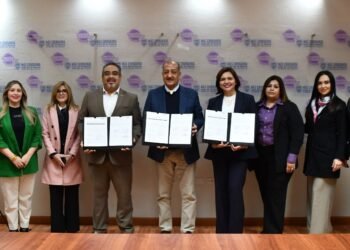 Firman SEECH y Tecmilenio convenio para impulsar la profesionalización del talento educativo