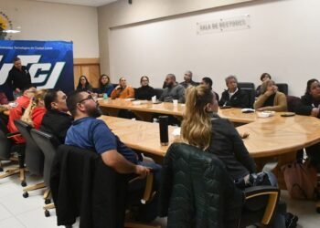 Impulsa UTCJ formación docente con curso sobre la relación maestro–alumno