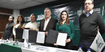 Firman convenio Conalep y Unión de Yonkeros  Importadores de Ciudad Juárez