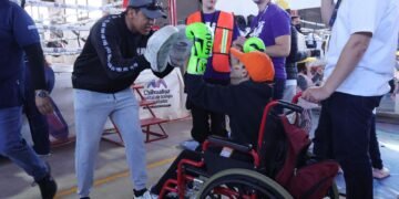 «Picos Montes» da clase de Boxeo en el CRIT Teletón