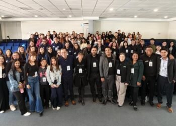 Comparten estudiantes experiencias en primer foro logístico  en la UT de la Babícora