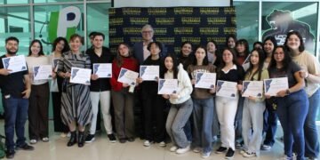 Reconoce Universidad Politécnica a estudiantes y docentes mejor evaluados