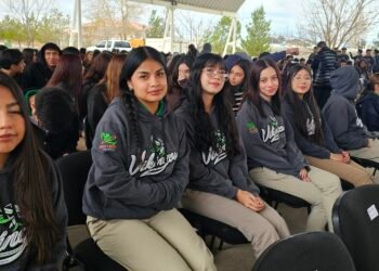 Inician más de 16 mil estudiantes nuevo semestre en 52 planteles del Cecytech