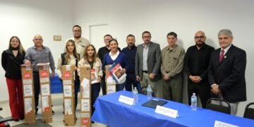 Entrega SEyD equipos de robótica a seis escuelas de Ciudad Juárez, impulsan capacidades