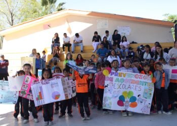 Presentan estudiantes de primaria Independencia de Juárez la Feria de Proyectos STEAM