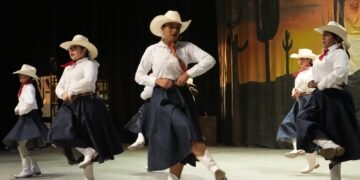 Clausuran secundarias técnicas eventos culturales en la región norte, participaron seis zonas