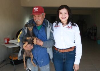 Encabeza Jael Argüelles jornada gratuita de esterilización en su casa de enlace de Juárez